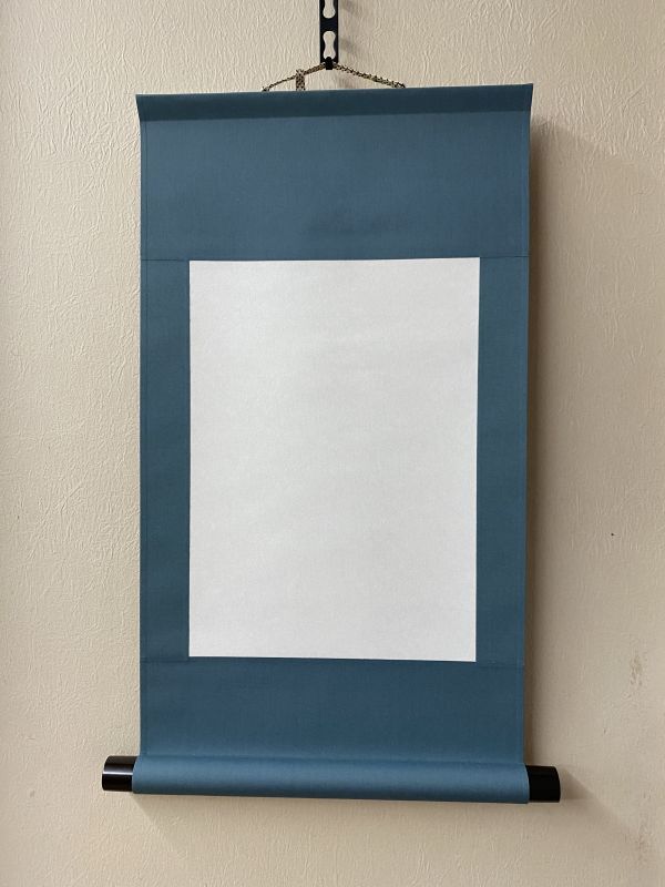 画像1: 白抜き掛け軸　半紙サイズ (1)